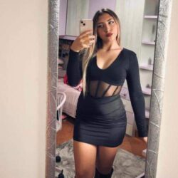 In Seide gehüllt und ich gebe die besten Bj’s